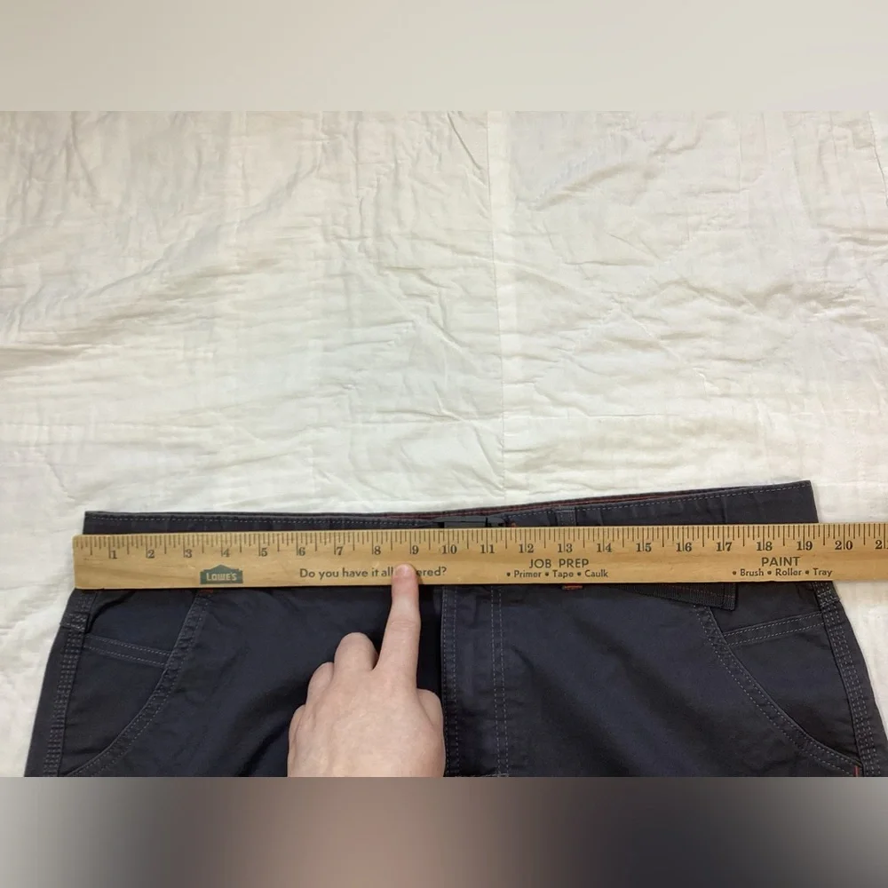 Mens LL‎ Bean Traverse Crag Belted Canvas Hiking Shorts Dark Gray 38.